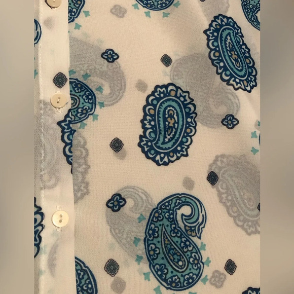 Small Selena Gomez Dream Out Loud Sleeveless Button Down Paisley Collared Tank - Picture 6 of 8